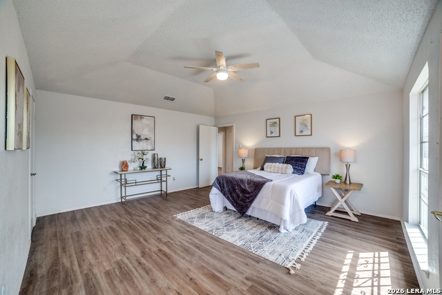 Image 15 of 19 For 9502 Woodland