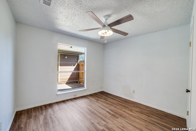 Image 17 of 19 For 9502 Woodland