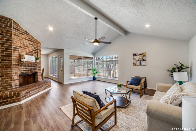 Image 4 of 19 For 9502 Woodland