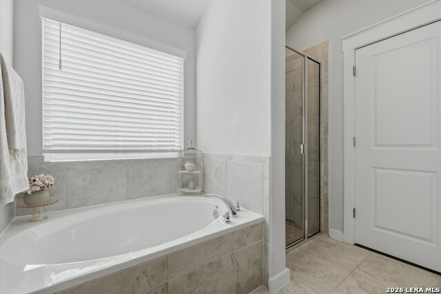 Image 27 of 31 For 10776 Rosalina Loop