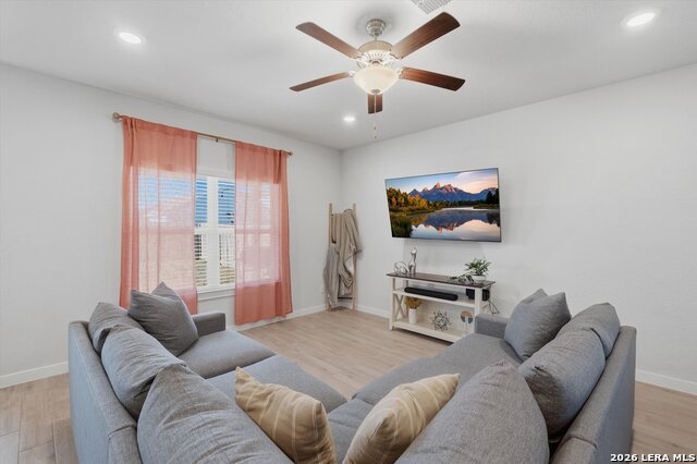 Image 6 of 31 For 10776 Rosalina Loop