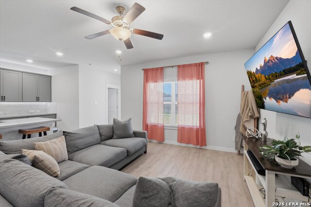 Image 7 of 31 For 10776 Rosalina Loop