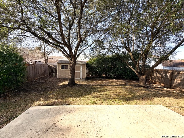 Image 22 of 23 For 9202 Roquefort