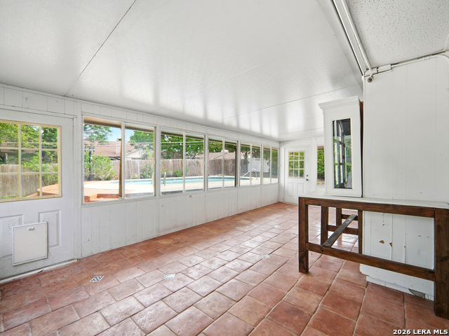 Image 28 of 43 For 5407 King Albert