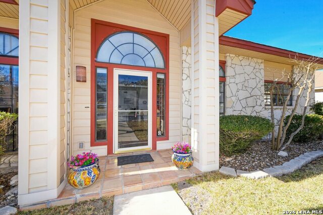 Image 2 of 19 For 3617 Scenic  