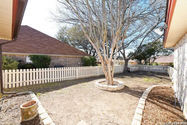 Image 4 of 19 For 3617 Scenic  