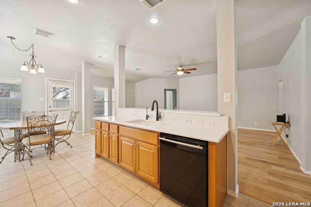 Image 16 of 34 For 626 Rexton  