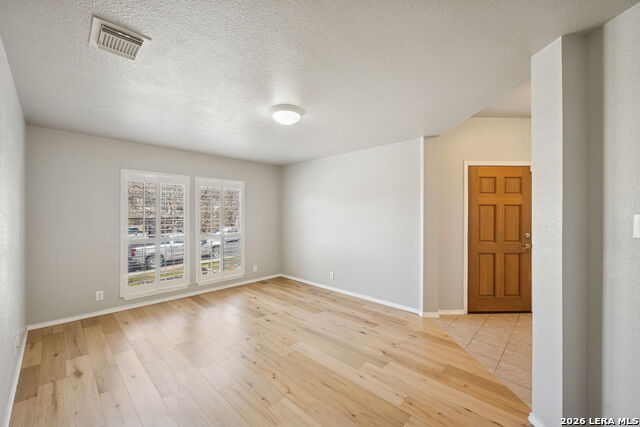 Image 7 of 34 For 626 Rexton  