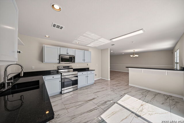 Image 12 of 37 For 9226 Beech Grove