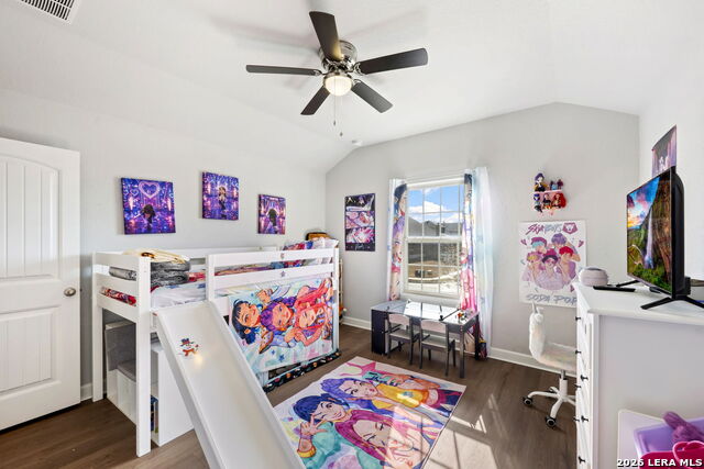 Image 14 of 18 For 907 Highland Vista