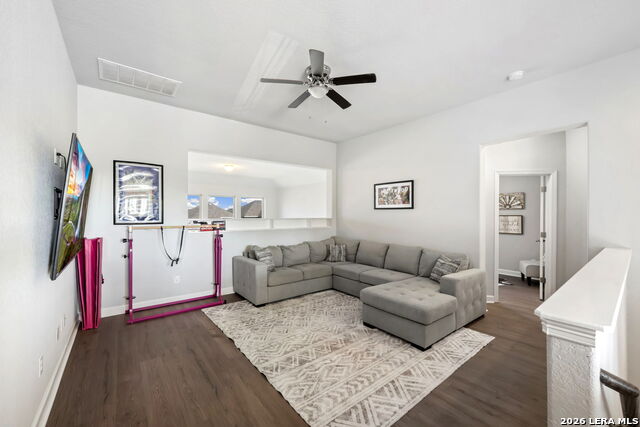 Image 16 of 18 For 907 Highland Vista