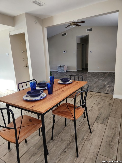 Image 2 of 7 For 5815 Kim Valley