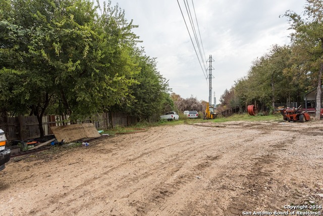 Image 17 of 25 For 8550 Old Grissom Rd