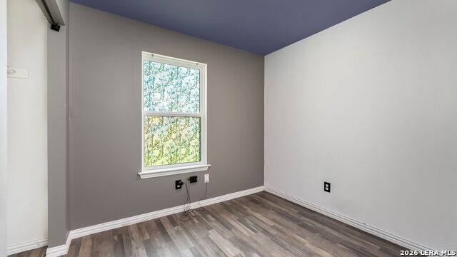 Image 2 of 25 For 225 Virginia