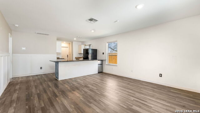 Image 5 of 25 For 225 Virginia