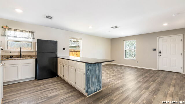 Image 7 of 25 For 225 Virginia