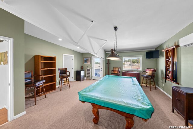 Listing photo id 19 for 970 Flightline