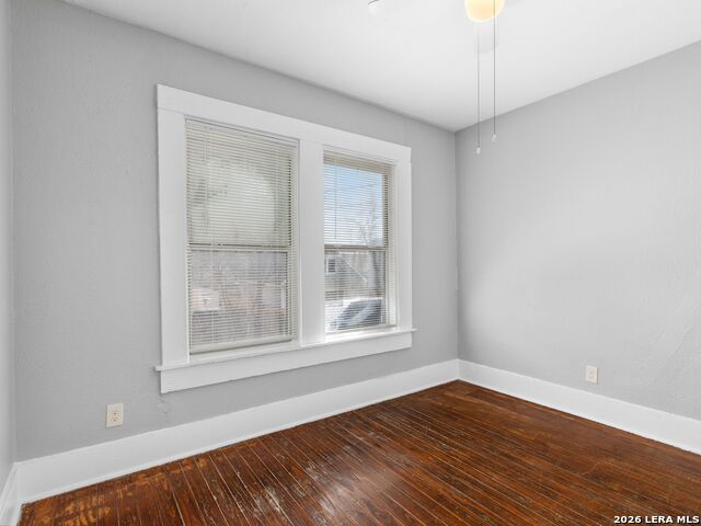 Image 23 of 31 For 215 And 219 Paschal St