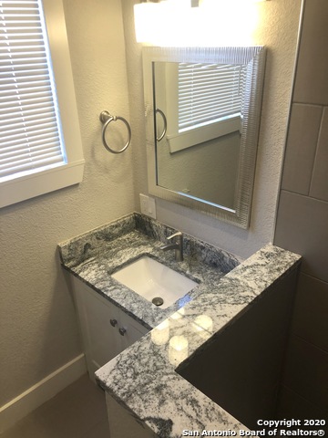 Image 11 of 16 For 603 Devine St  2