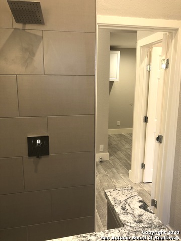 Image 12 of 16 For 603 Devine St  2