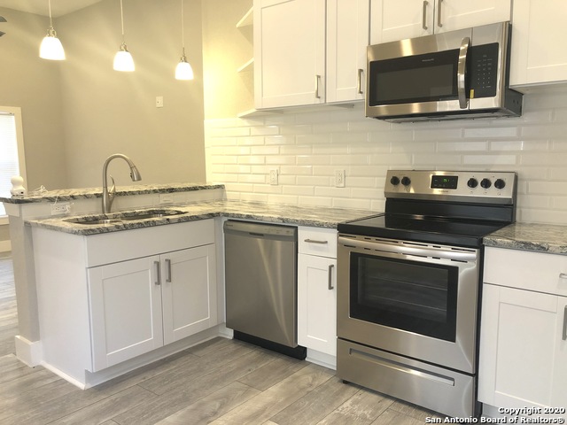 Image 6 of 16 For 603 Devine St  2