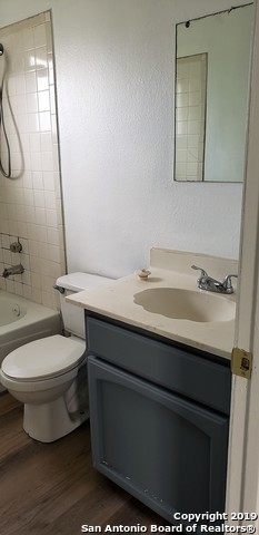 Listing photo id 9 for 5113 Sierra  2