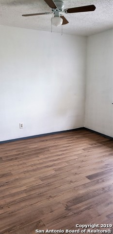 Listing photo id 7 for 5113 Sierra  2