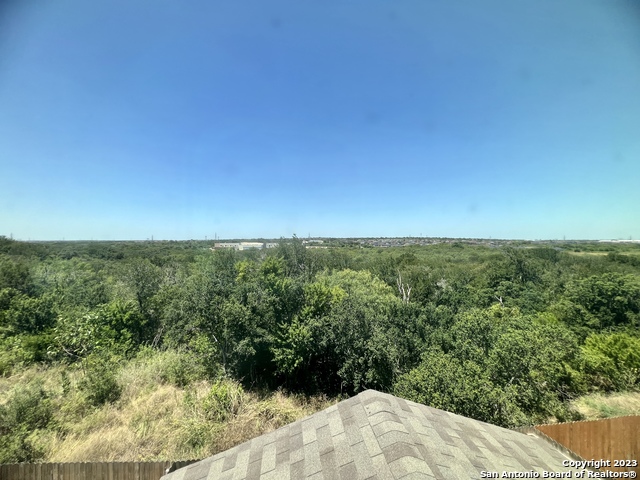 Image 9 of 18 For 10335 Lynwood Creek  102