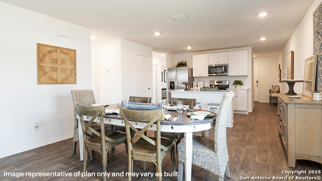 Image 16 of 38 For 1425 Sequoia Park