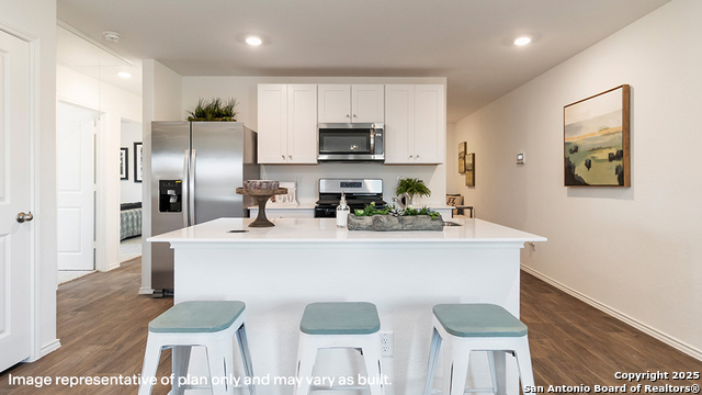 Image 5 of 38 For 1425 Sequoia Park