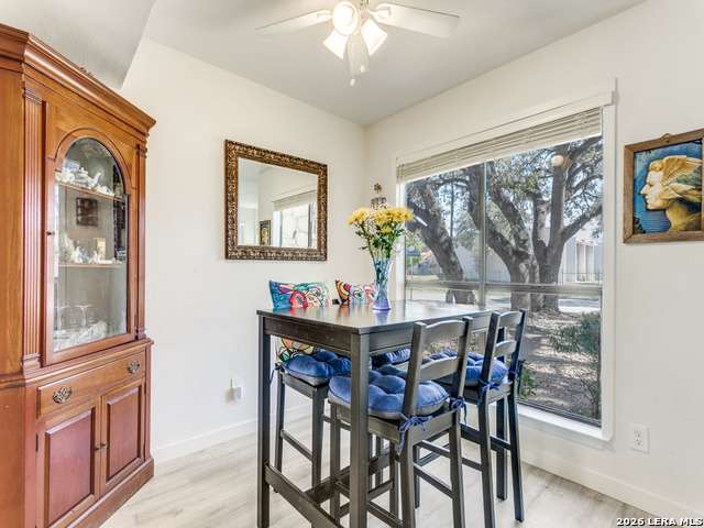 Image 13 of 25 For 3843 Barrington  139j