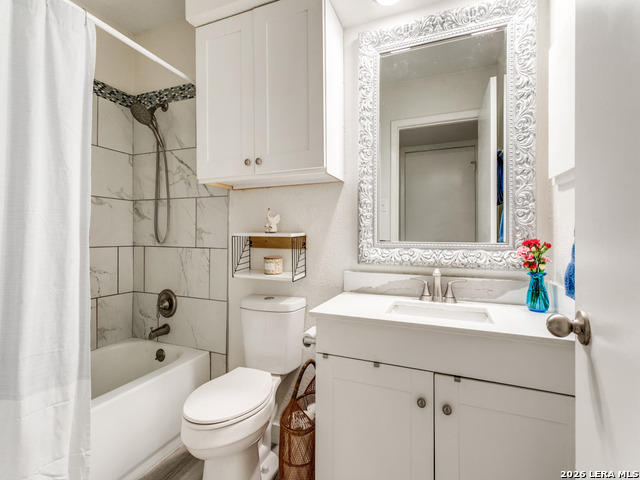 Image 18 of 25 For 3843 Barrington  139j