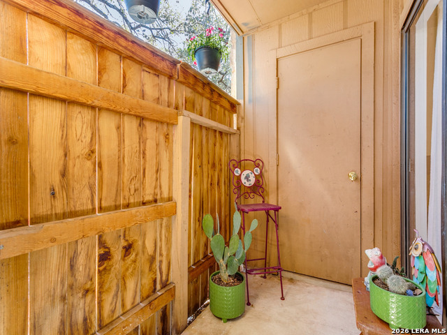 Image 19 of 25 For 3843 Barrington  139j