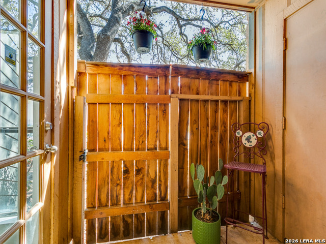 Image 20 of 25 For 3843 Barrington  139j