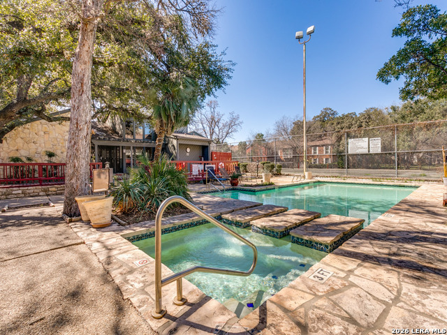 Image 21 of 25 For 3843 Barrington  139j