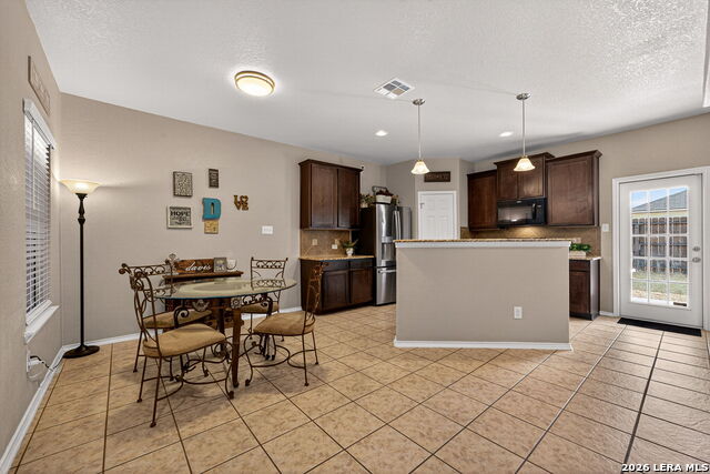 Image 12 of 24 For 9810 Leubeck Ranch