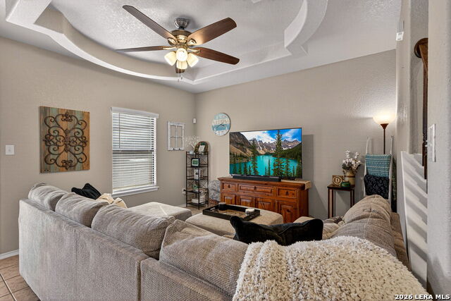 Image 6 of 24 For 9810 Leubeck Ranch