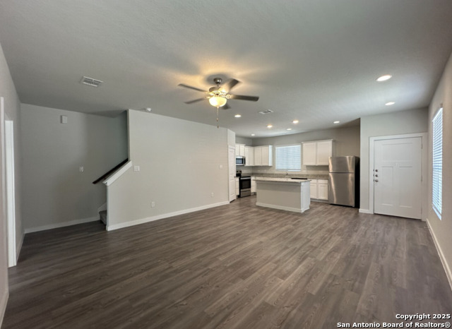 Image 5 of 12 For 13307 Rowdy Cove  101