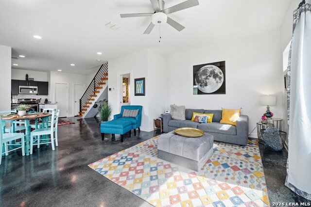 Image 11 of 29 For 716 Cherry N