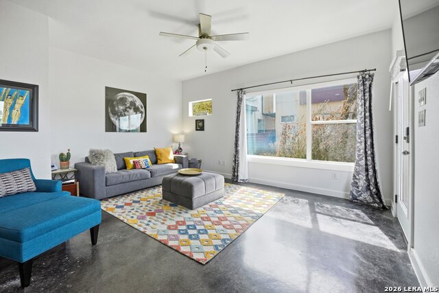 Image 12 of 29 For 716 Cherry N