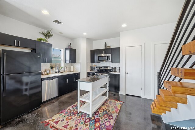 Image 17 of 29 For 716 Cherry N