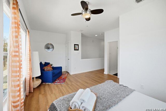 Image 24 of 29 For 716 Cherry N