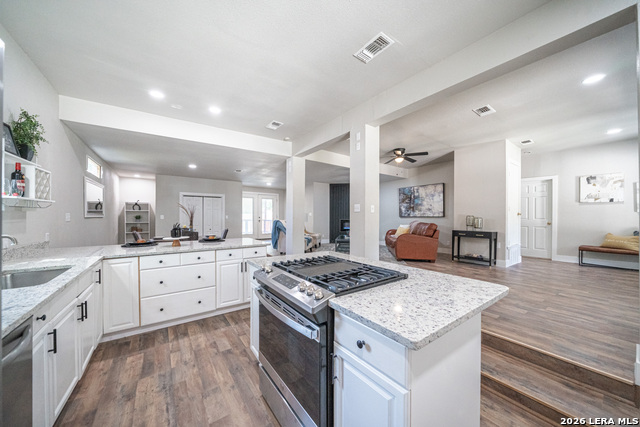 Image 12 of 43 For 159 Hackberry Avenue S