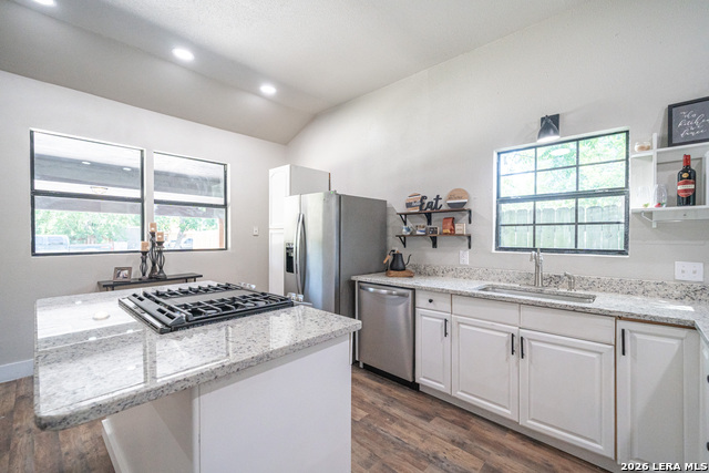 Image 13 of 43 For 159 Hackberry Avenue S