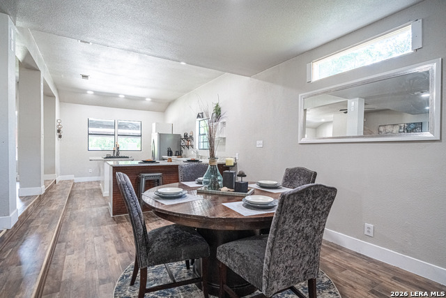 Image 17 of 43 For 159 Hackberry Avenue S