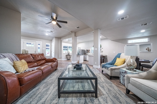 Image 22 of 43 For 159 Hackberry Avenue S