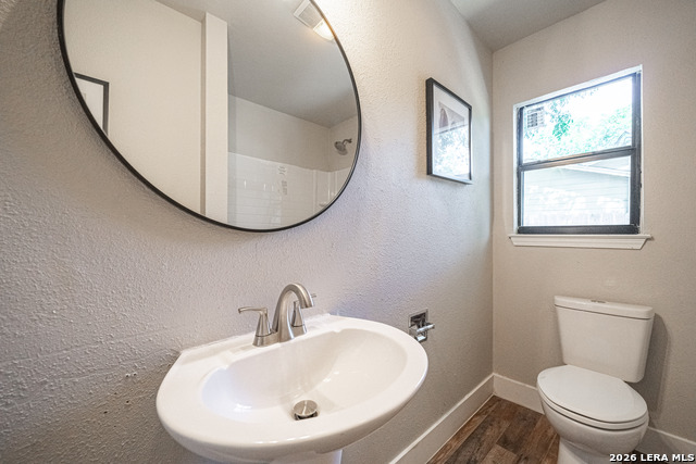 Image 25 of 43 For 159 Hackberry Avenue S