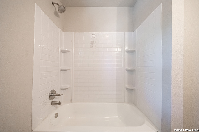 Image 26 of 43 For 159 Hackberry Avenue S