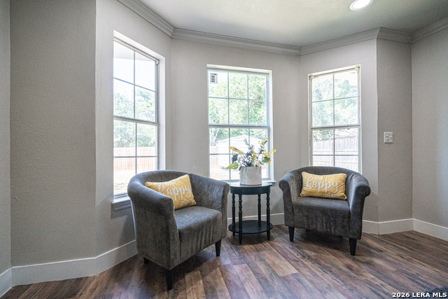 Image 29 of 43 For 159 Hackberry Avenue S