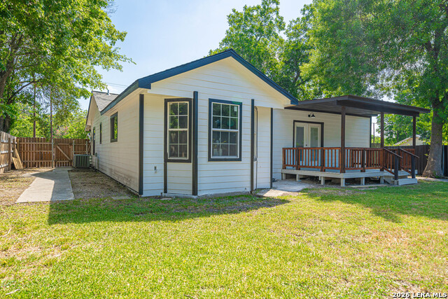 Image 42 of 43 For 159 Hackberry Avenue S